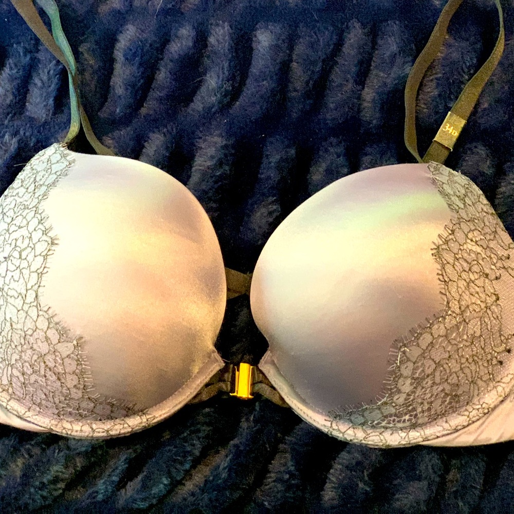 Victoria Secrets- push up Bra New/tags